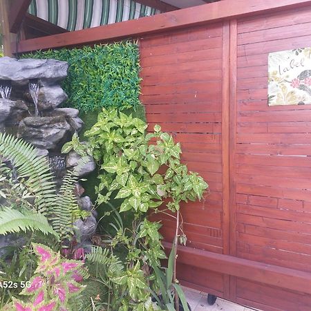 Label Kafe Apartment Bouillante Bagian luar foto